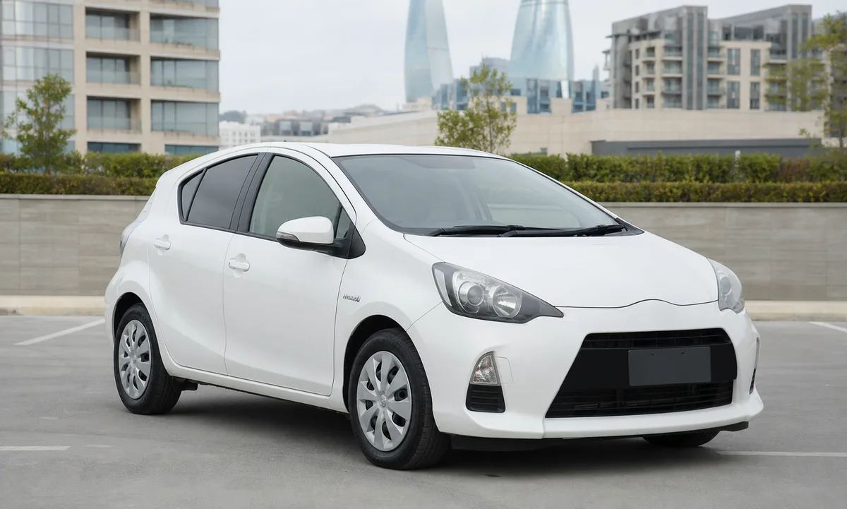 Toyota Aqua taksi fəaliyyəti üçün icarəyə verilir